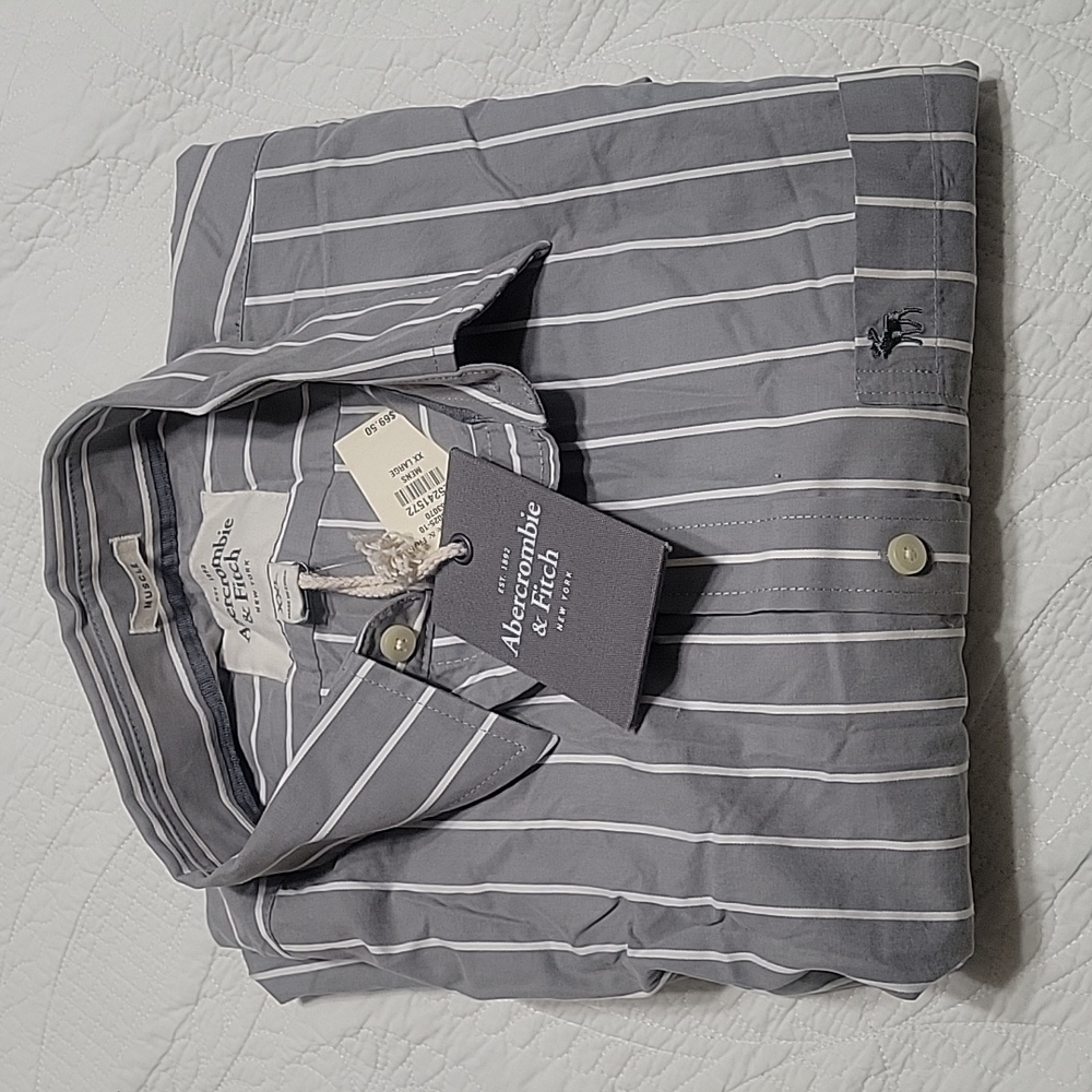 ▪︎NEW▪︎ |Abercrombie and Fitch | Muscle| Color Gray/White | Size XXL |